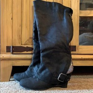 EUC sassy tall boots!